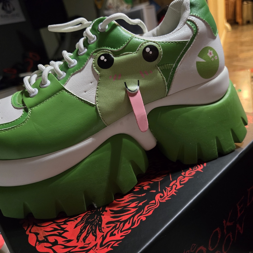 Koi Green and White Frog Platform Shoes